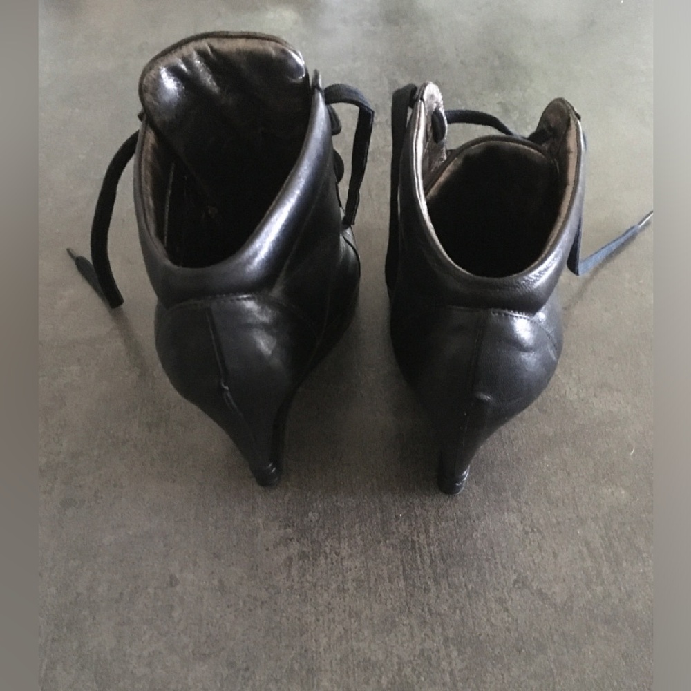 AF Vandervost Booty Heel - Picture 4 of 7